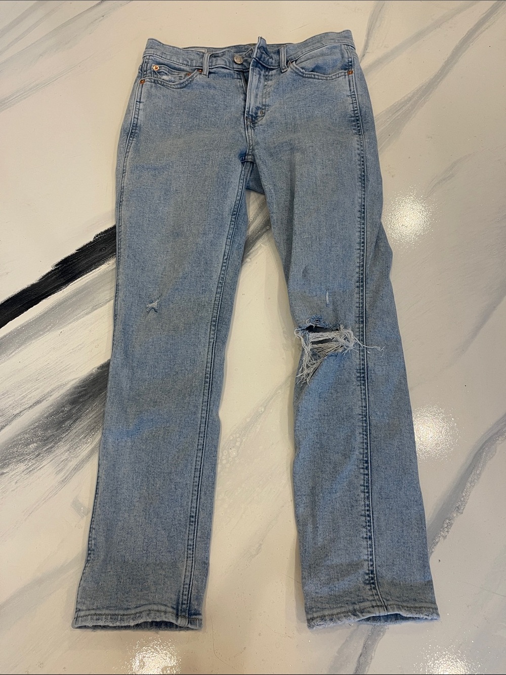 GAP Light Wash Straight Leg Jeans with Distressed Knee